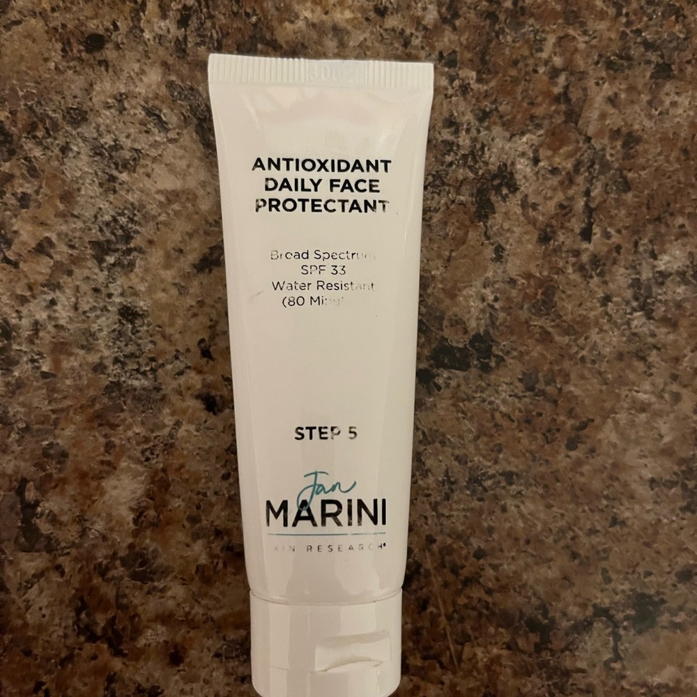 Jan Marini Antioxidant Daily Face Protectant SPF 33 - Brand New!